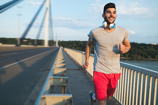 Tolleson Man Running Along Phoenix AZ Highway After Getting Whiplash Treatment